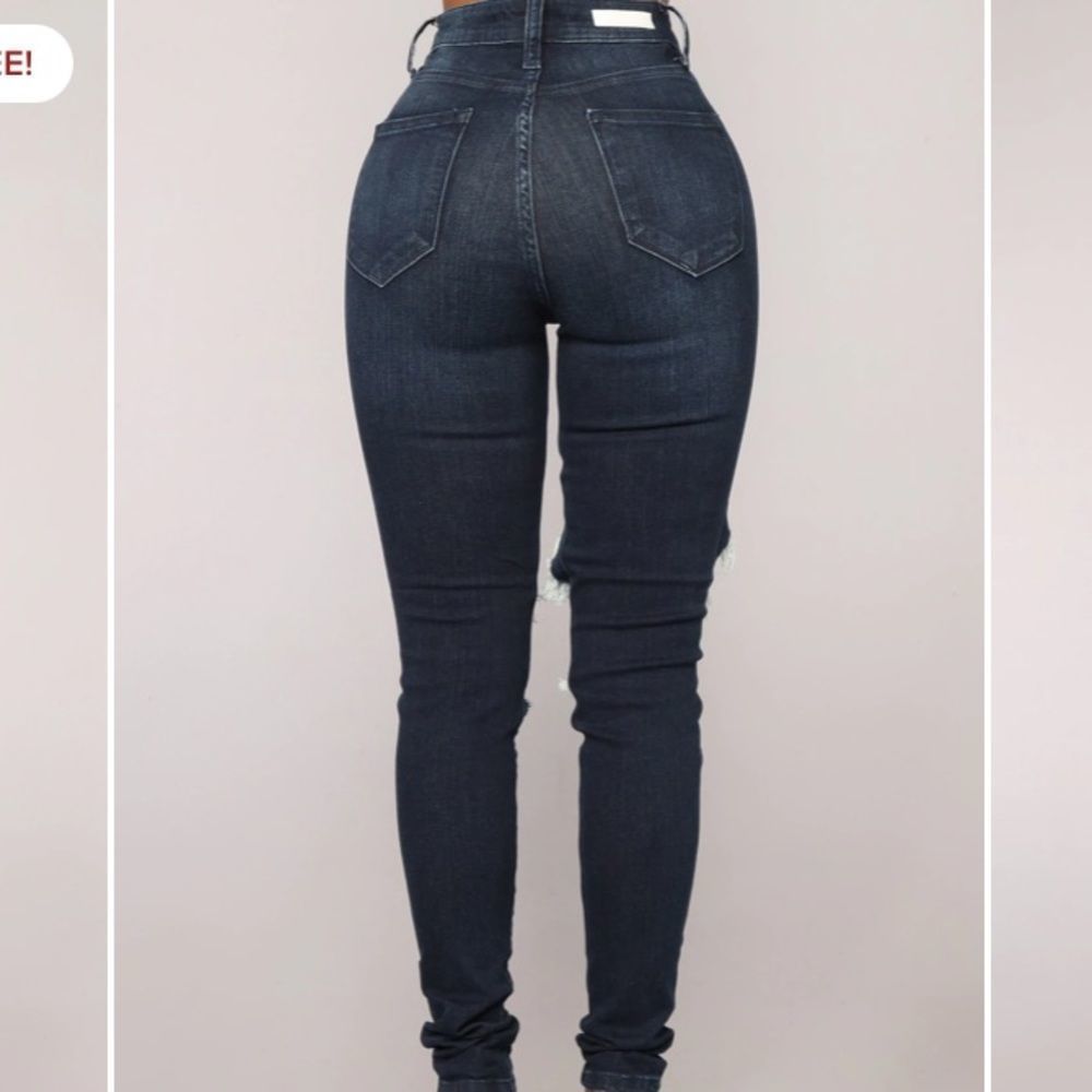 High Rise Distressed Jeans - Picture 5 of 5